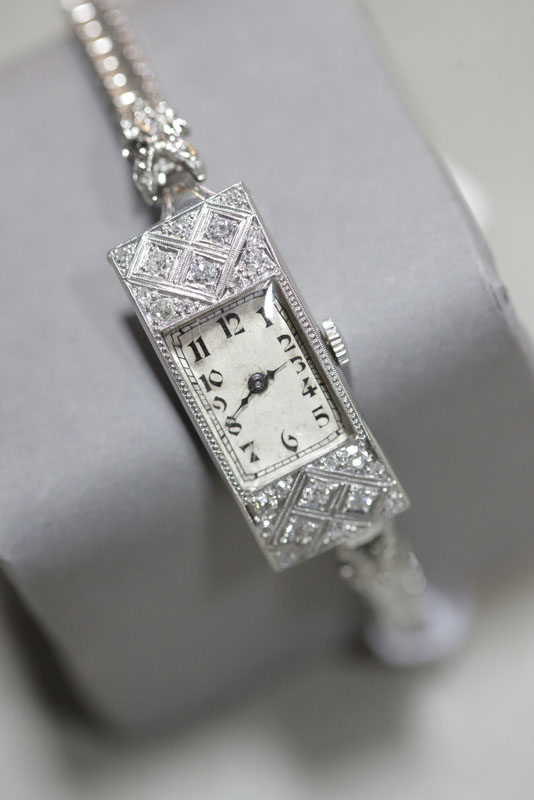 LONGINES LADIES WRIST WATCH. Art