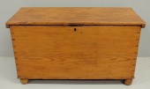 Longleaf pine blanket chest 19