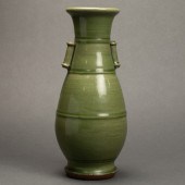 LONGQUAN CELADON GLAZED ARROW