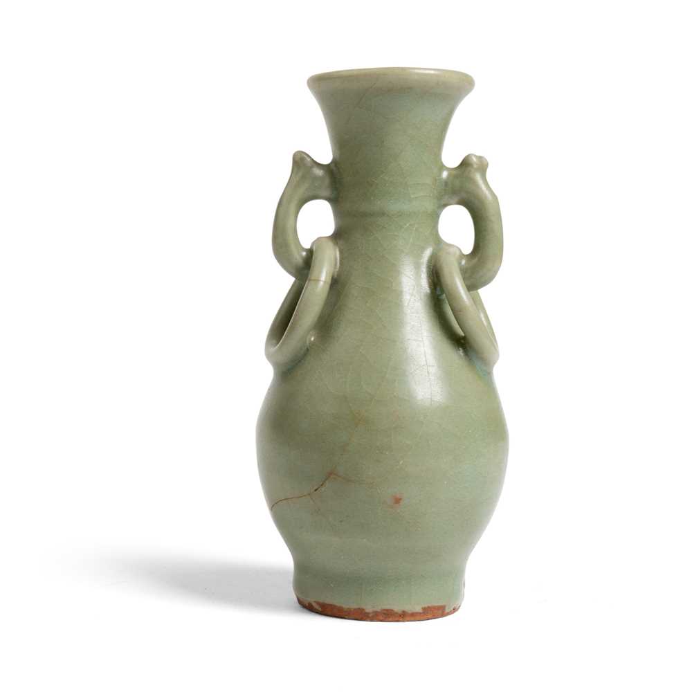 LONGQUAN CELADON-GLAZED VASE MING