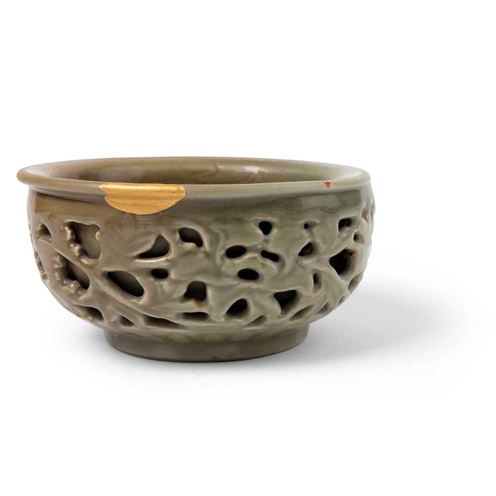 LONGQUAN CELADON RETICULATED