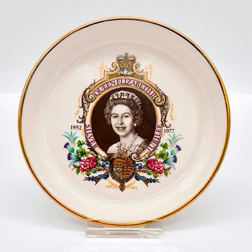 LORD NELSON POTTERY PLATE, QUEEN