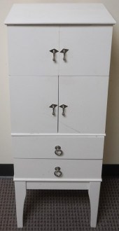LORI GREINER WHITE ENAMEL PAIN