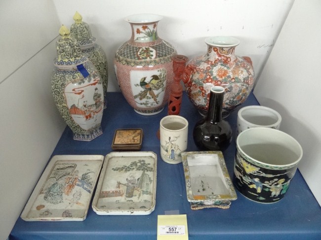 Lot 12 misc. pcs. Asian porcelain