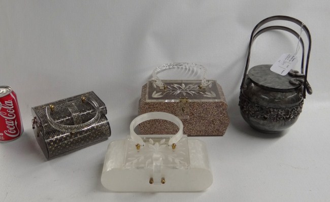Lot 4 vintage plastic purses.