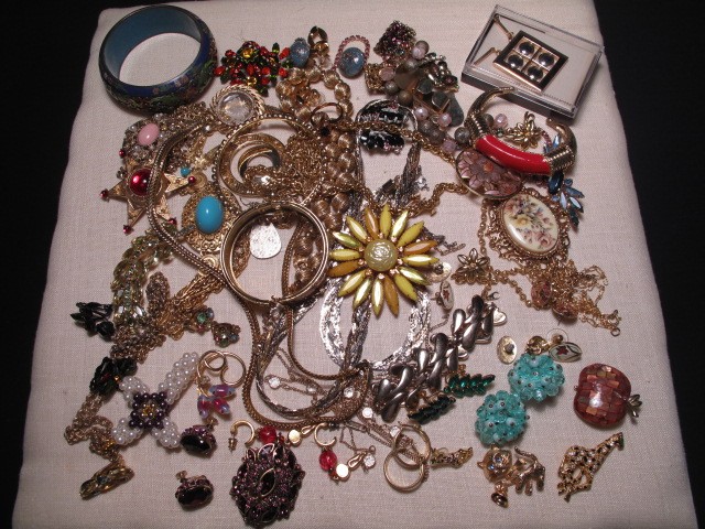 Lot assorted ladies costume
