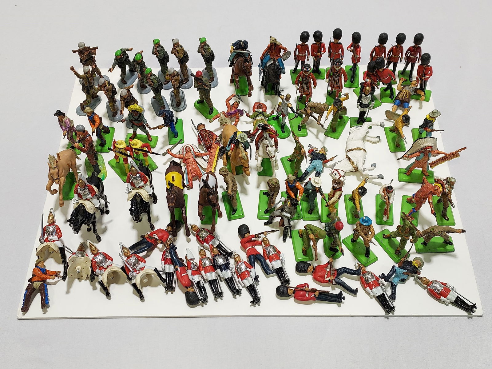 LOT BRITAINS DEETAIL & SUPER