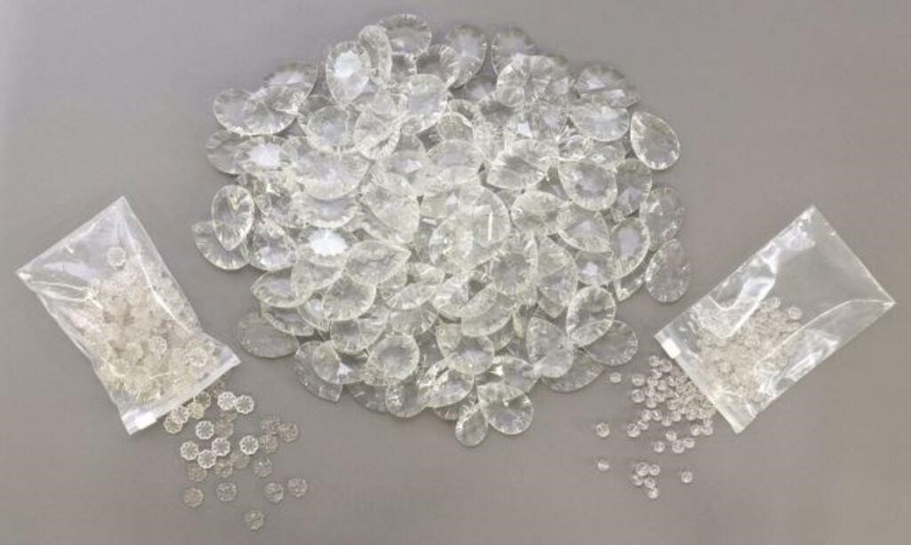 (LOT) CRYSTAL CHANDELIER