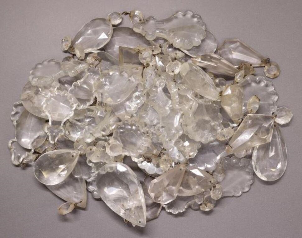 (LOT) CUT CRYSTAL CHANDELIER