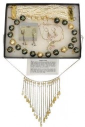 (LOT) DESIGNER PEARL & FAUX PE