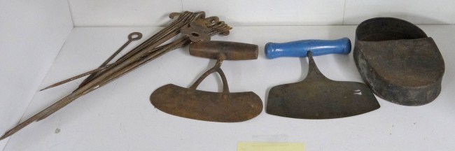 Lot early metalware including spill