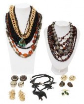 (LOT) ESTATE ORGANIC BEADED AN