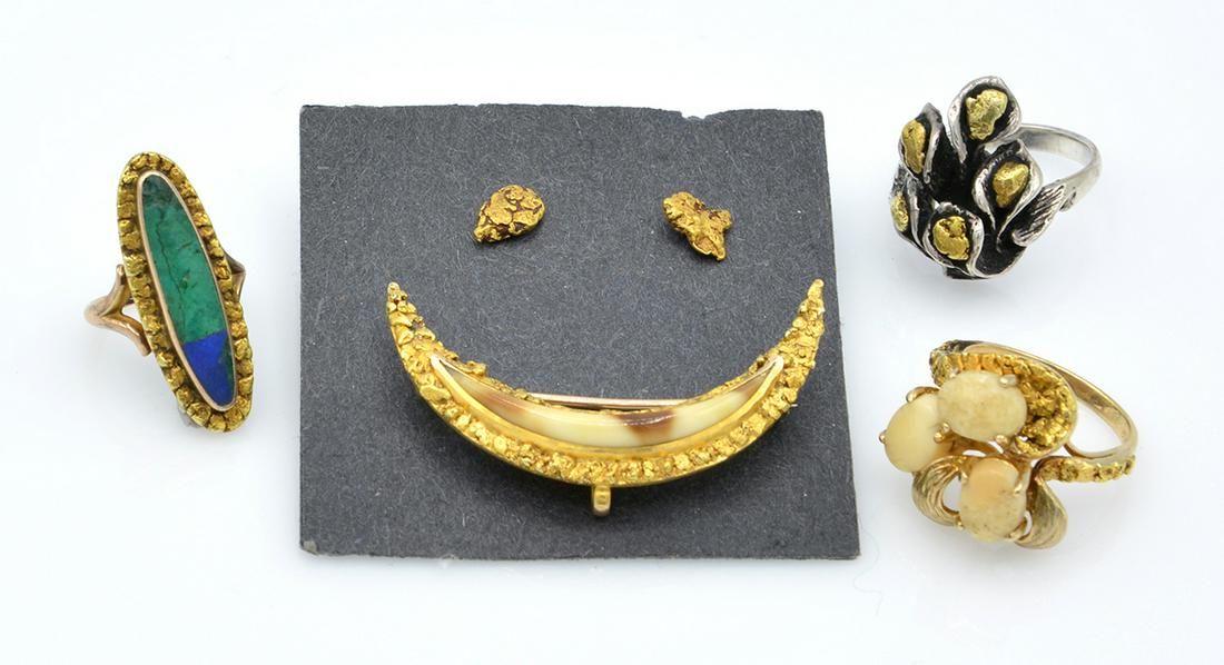 LOT: FIVE PIECES OF NATURAL GOLD
