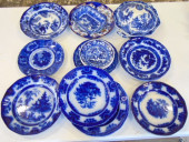 LOT FLO BLUE, 10 PLATES, COVER