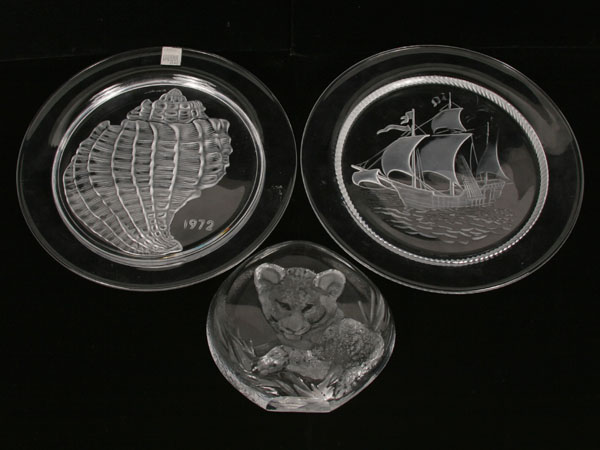 Lot glass items; 1972 Lalique glass