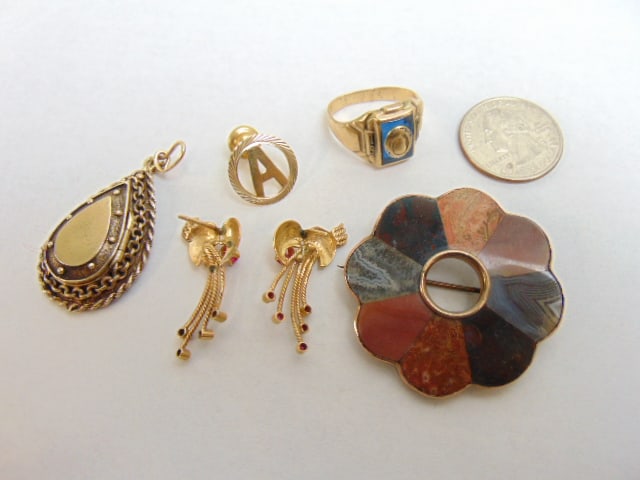 LOT GOLD JEWELRY, 5PCS TO INCLUDE
