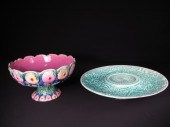 Lot including a Majolica potte