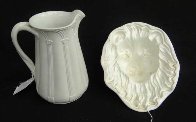 Lot including early lion head