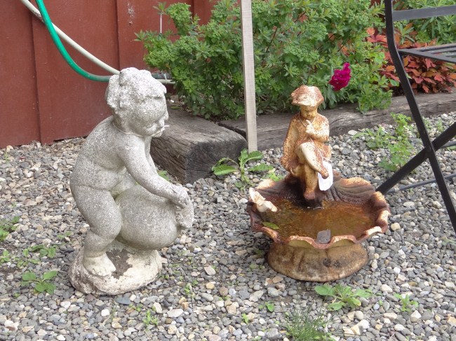 Lot including small cast iron
