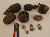 LOT MARINE ITEMS & PINSLot mar