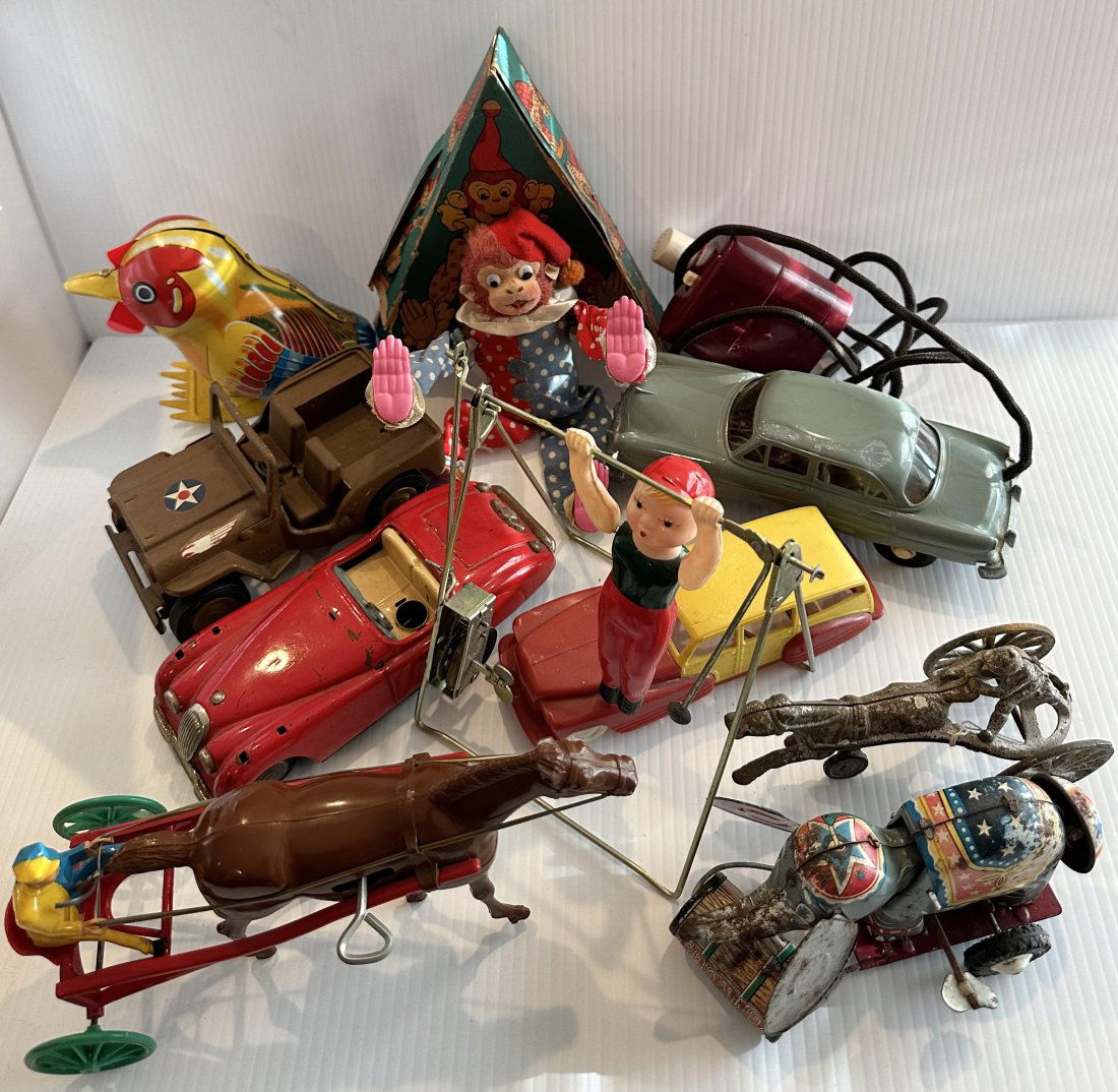 LOT OF 10 ANTIQUE VINTAGE TOYS