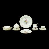 (LOT OF 107) A ROYAL COPENHAGE