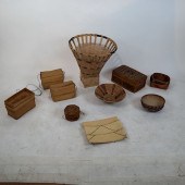 LOT OF 11 WOVEN STRAW ARTICLES
