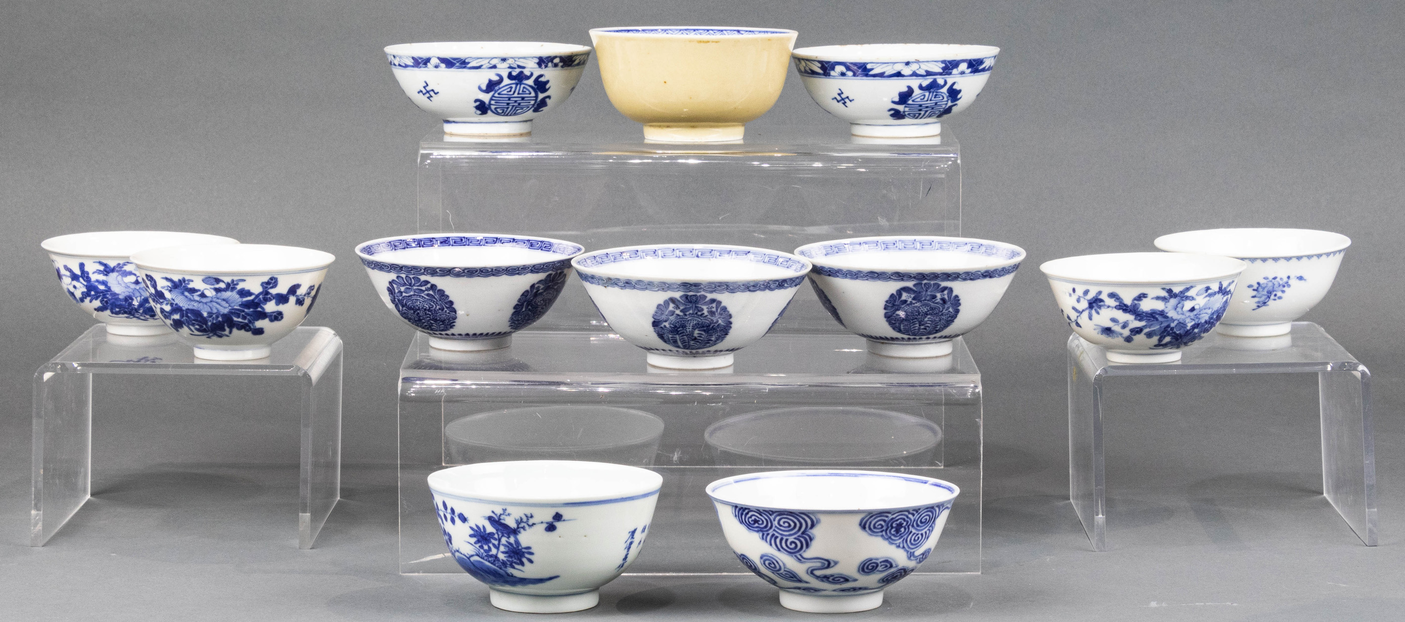 (LOT OF 13) CHINESE BLUE AND