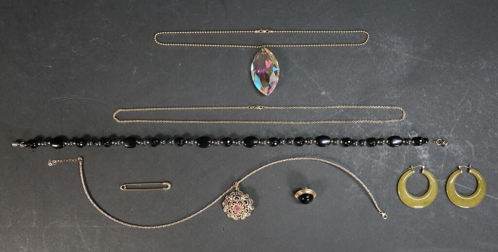 LOT OF 14K & 18K GOLD JEWELRYLot of