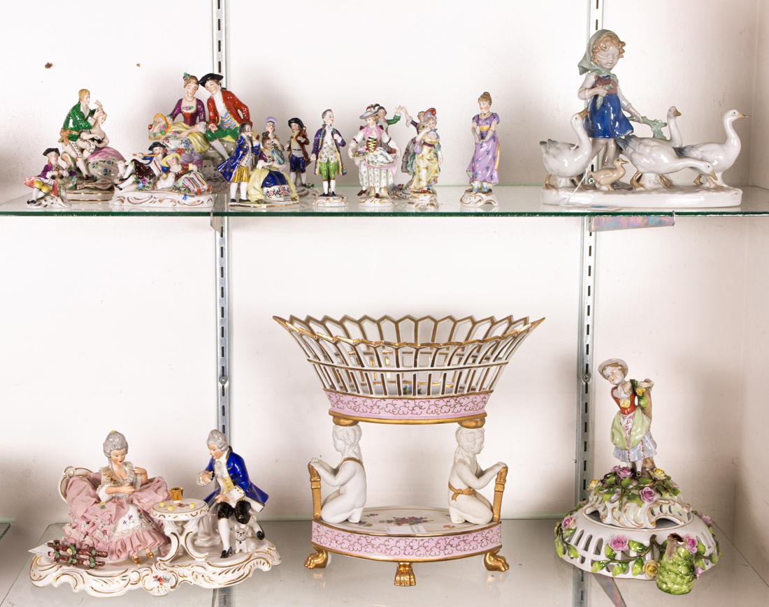 (LOT OF 15) GROUP OF CONTINENTAL