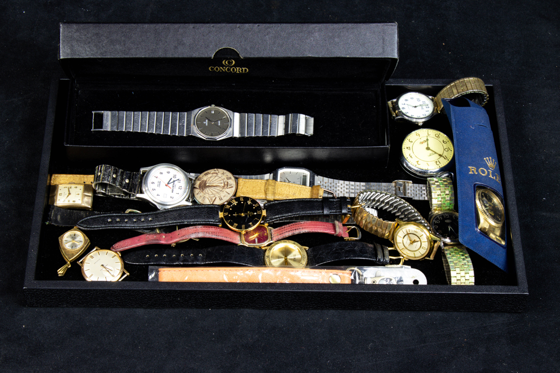 (LOT OF 16) COLLECTION OF VINTAGE