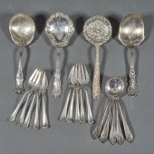 (LOT OF 18) KIRK BERRY SPOON;