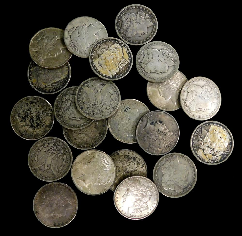 LOT OF 18 MORGAN & PEACE SILVER