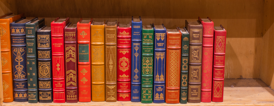 (LOT OF 18) ONE SHELF OF FRANKLIN