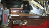 LOT OF 18 POCKET KNIVES 7 Vict
