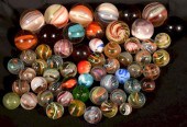 LOT OF 19TH C. GLASS SWIRL & R