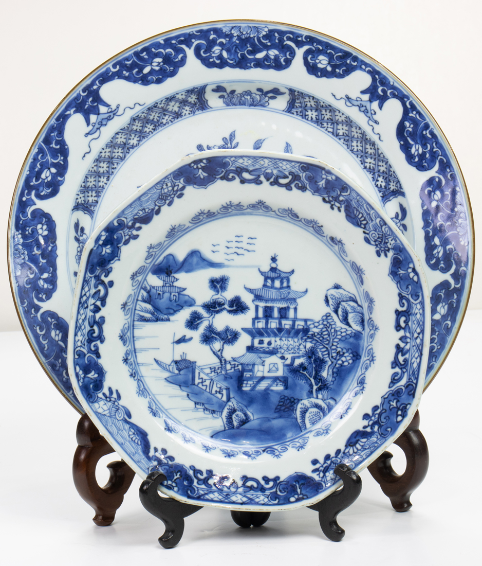 (LOT OF 2) CHINESE EXPORT BLUE