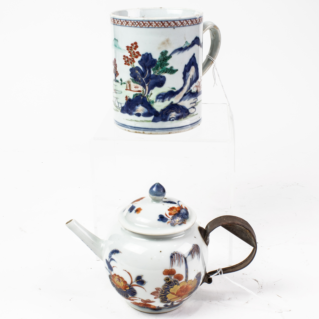 (LOT OF 2) CHINESE IMARI VESSELS