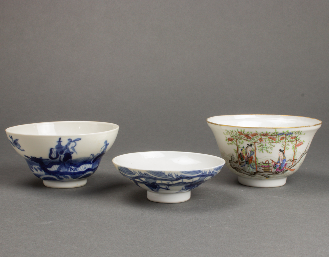 (LOT OF 2) CHINESE PORCELAIN TEA