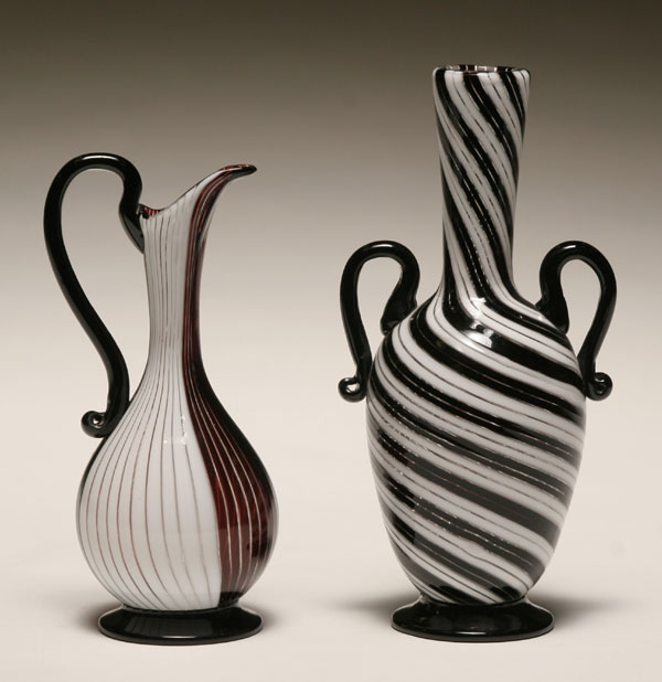 Lot of 2 Murano vases in the