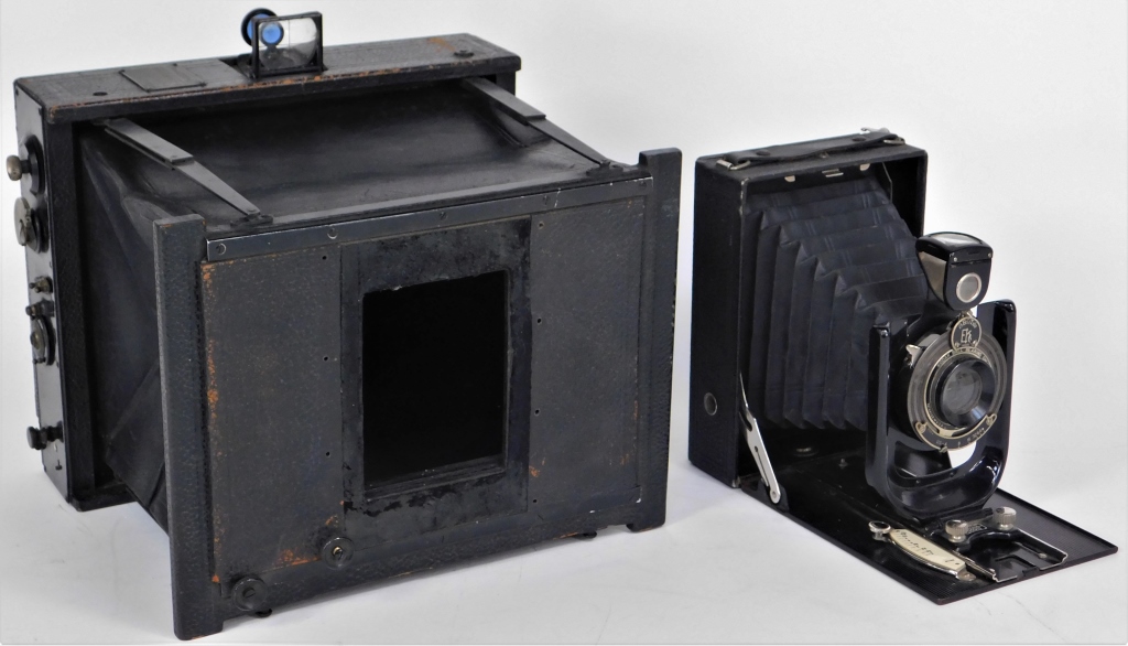 LOT OF 2 PROJECT CAMERAS #1 Lot
