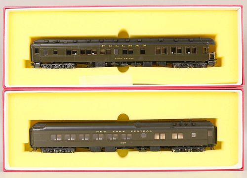 LOT OF 2 THE COACH YARD PASSENGER