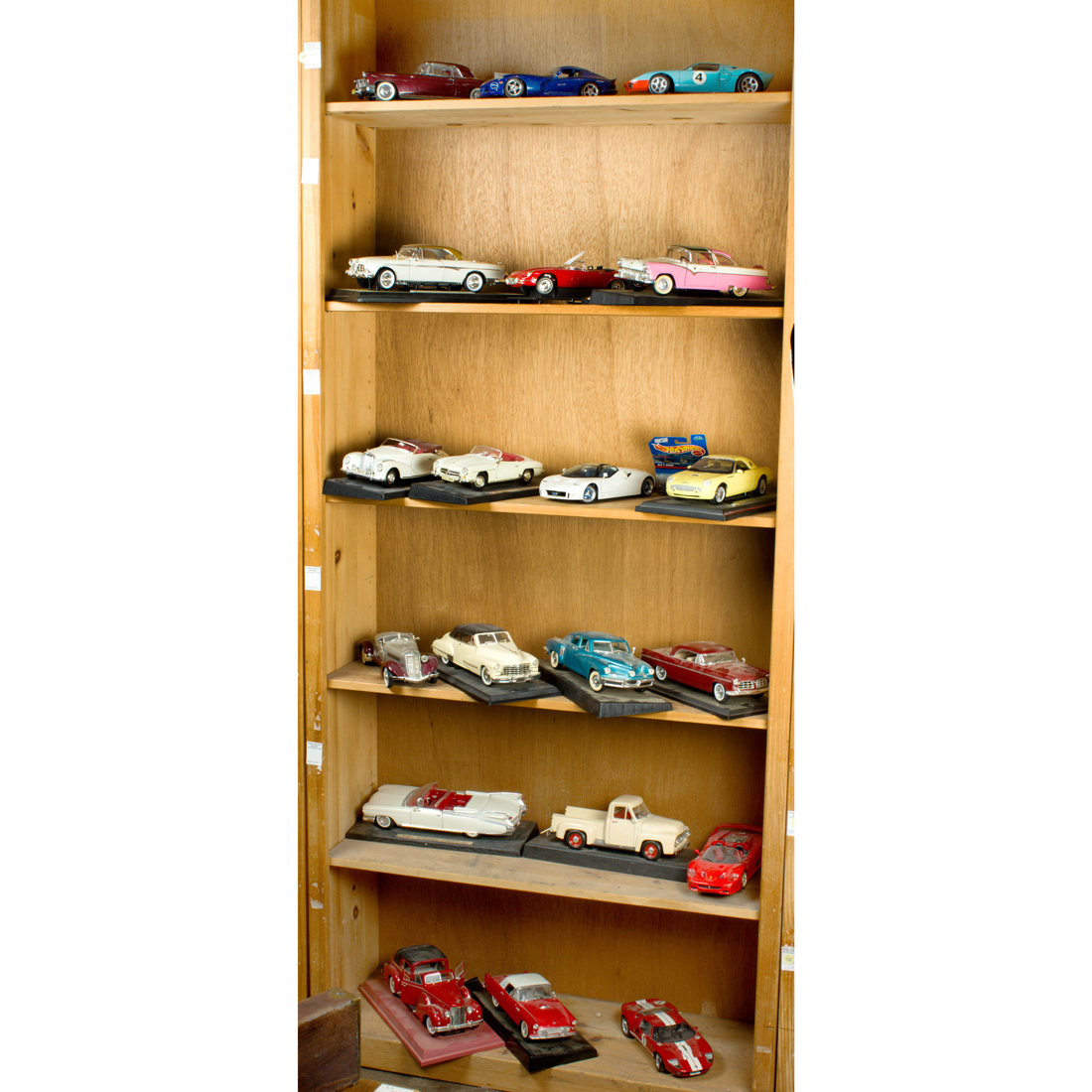 (LOT OF 20) COLLECTION OF MODEL