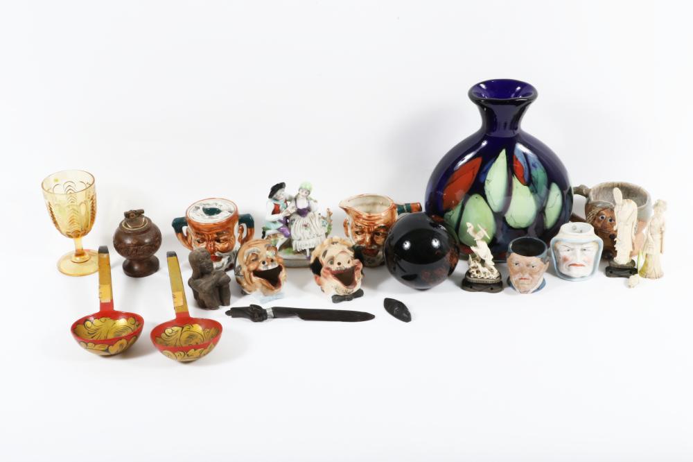 LOT OF 20 DECORATIVE OBJECTS: