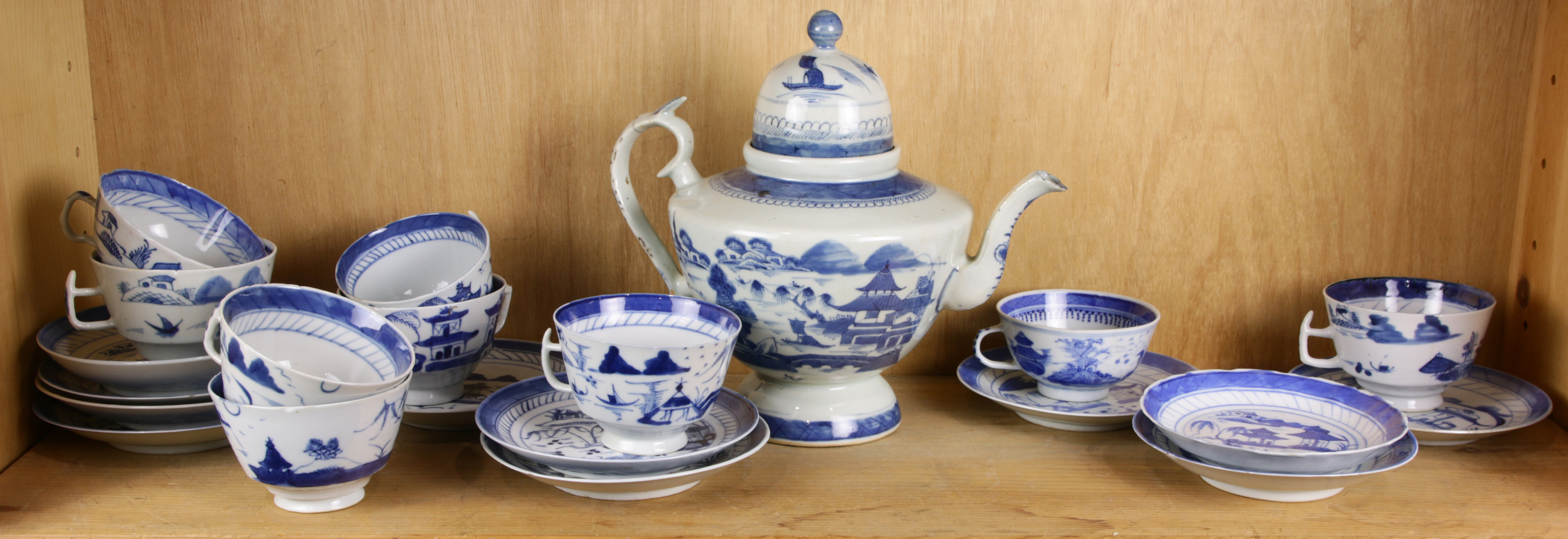 (LOT OF 21) CHINESE CANTON BLUE AND