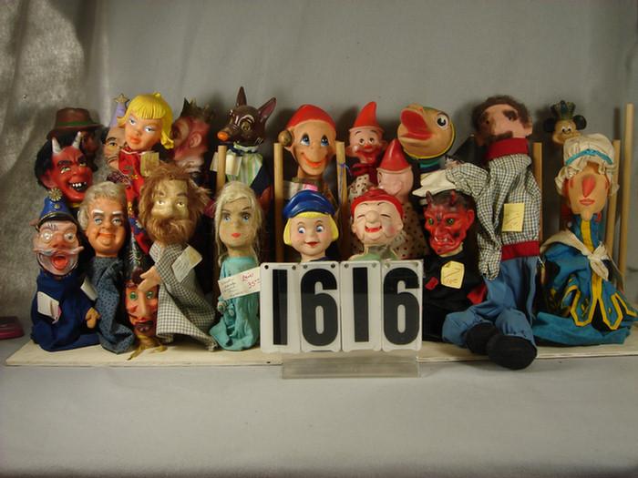 Lot of 21 puppets, to include