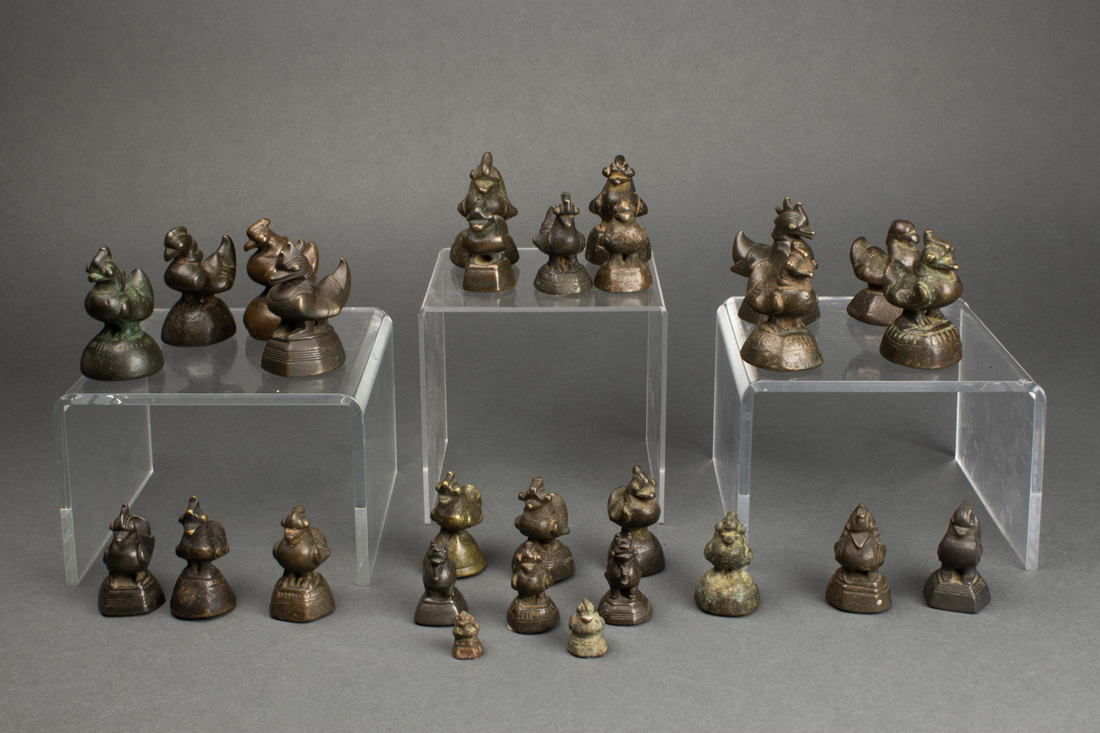 (LOT OF 22) CHINESE BRONZE OR MIXED