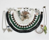 Lot of 22 pieces vintage costu