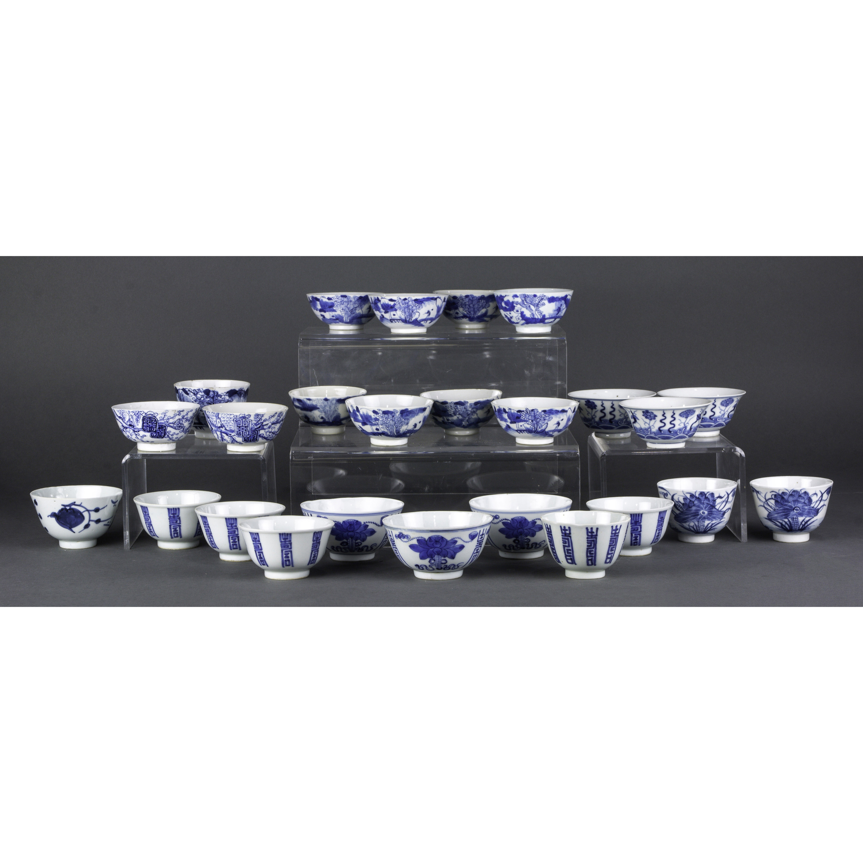 (LOT OF 25) CHINESE BLUE AND