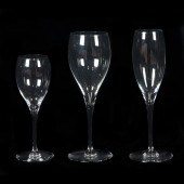 (LOT OF 26) A BACCARAT GLASS S